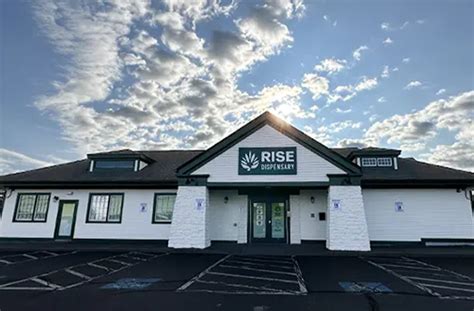 rise dispensary warwick